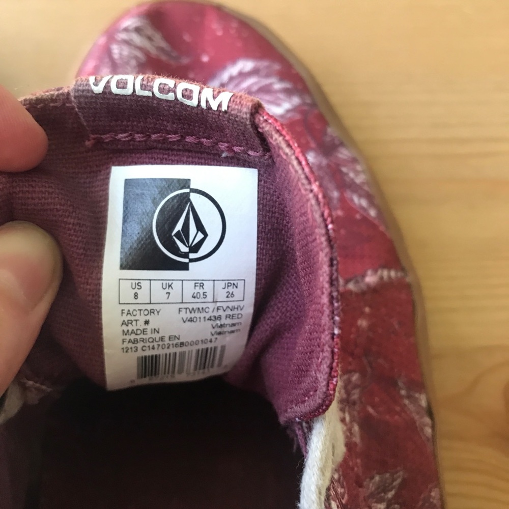 Volcom Sneakers - Picture 6 of 7